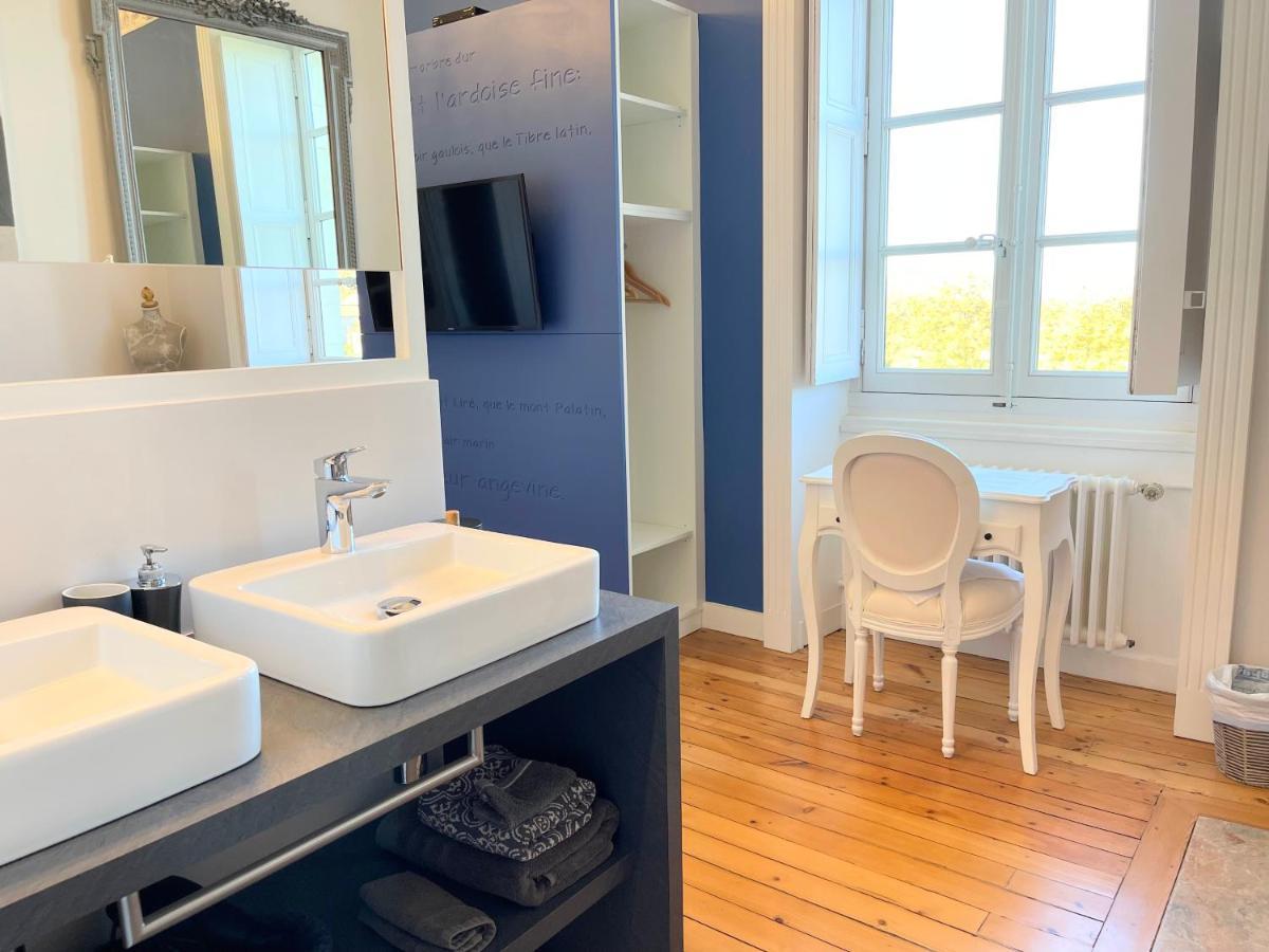 Bed and Breakfast Domaine Du Plessis Grimaud Saint-Viaud Exterior foto